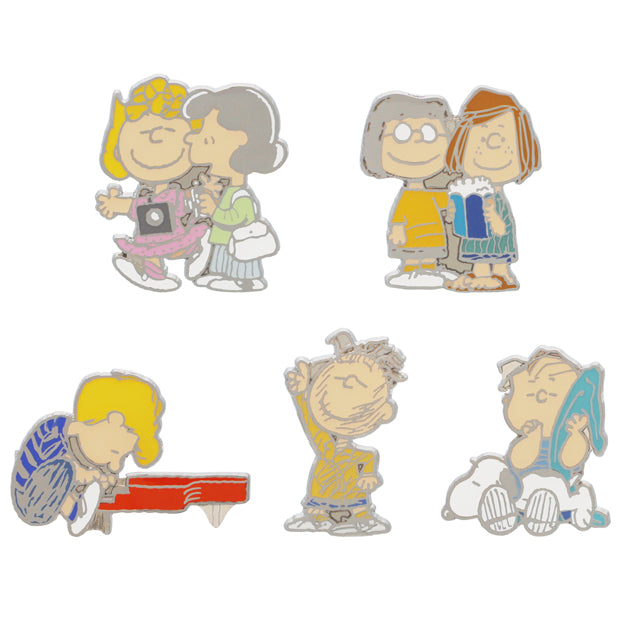 コレクタブルピンバッジ（全10種）